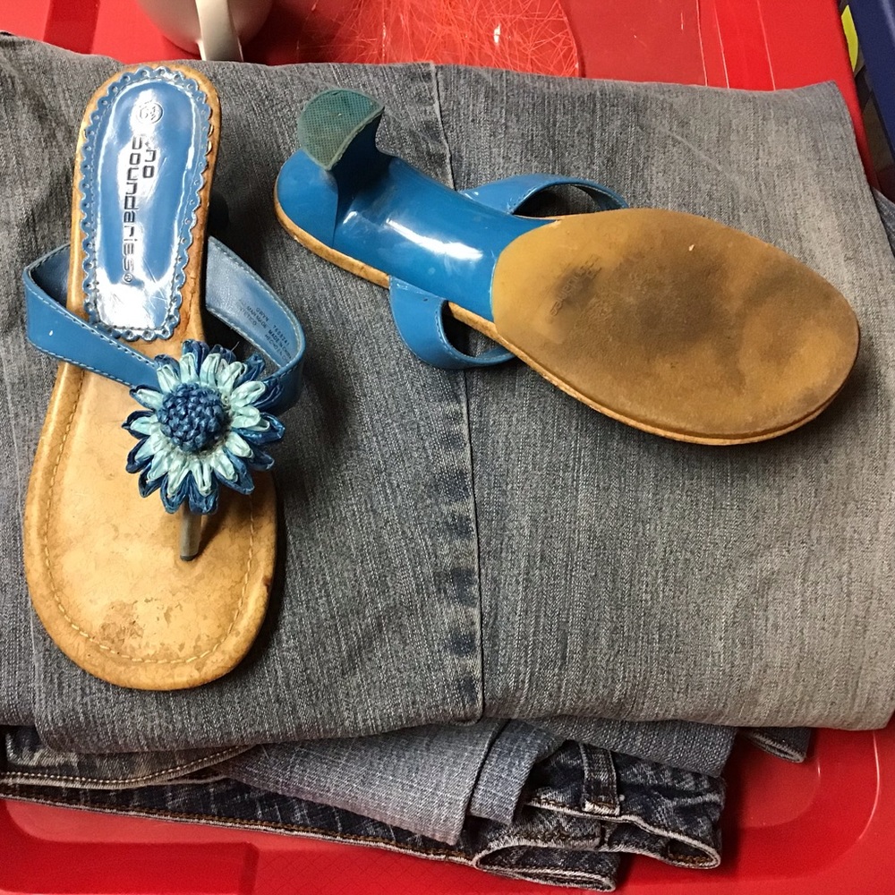 NO BOUNDARIES woman’s low heeled sandals sz 6 1/2 - Picture 7 of 7